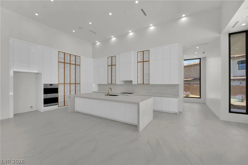 20 Olympia Canyon, Las Vegas, NV 89141