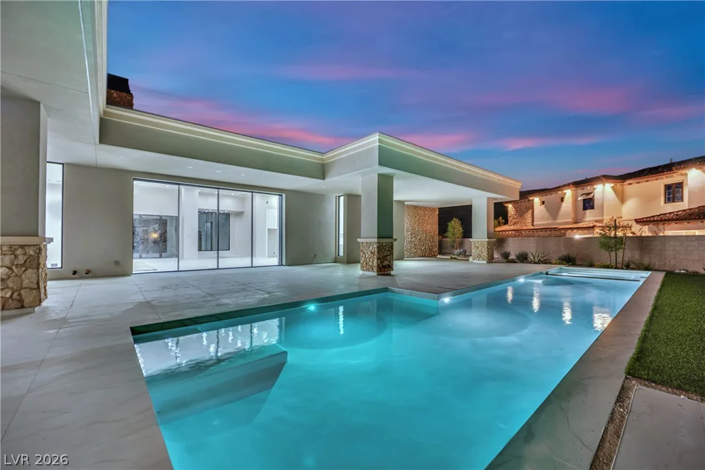 20 Olympia Canyon, Las Vegas, NV 89141