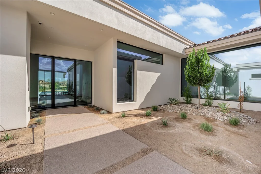 20 Olympia Canyon, Las Vegas, NV 89141
