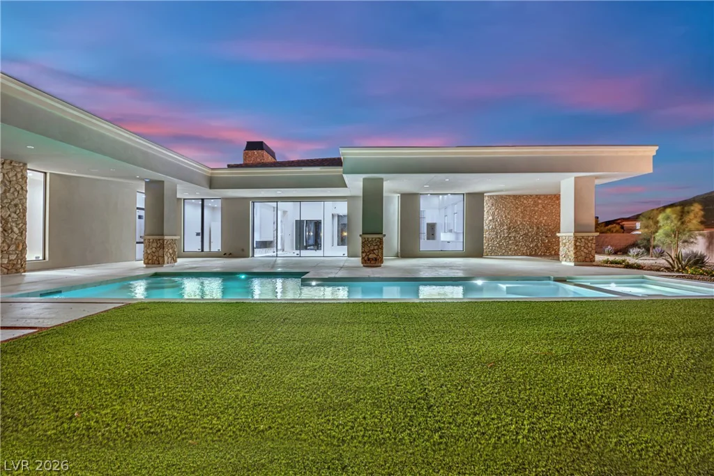 20 Olympia Canyon, Las Vegas, NV 89141