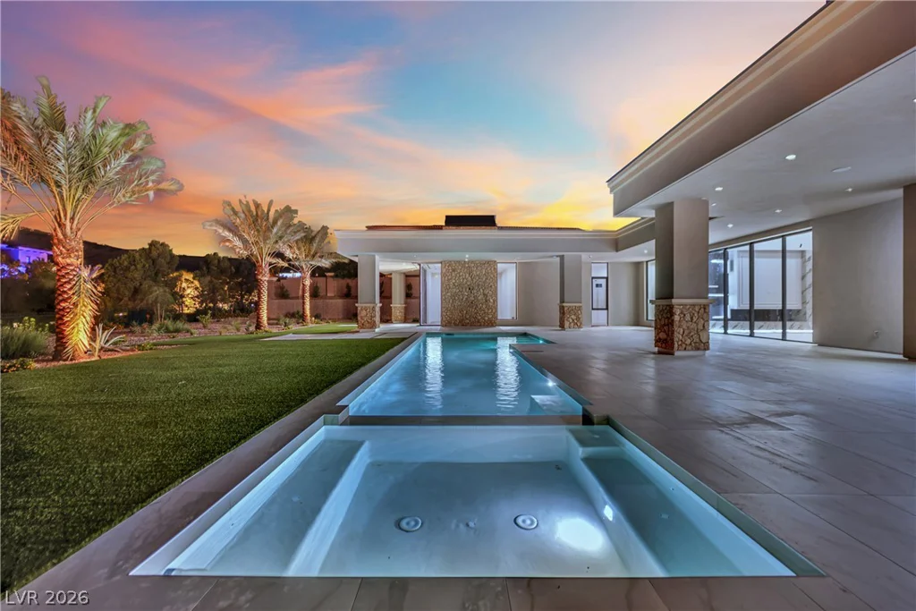 20 Olympia Canyon, Las Vegas, NV 89141