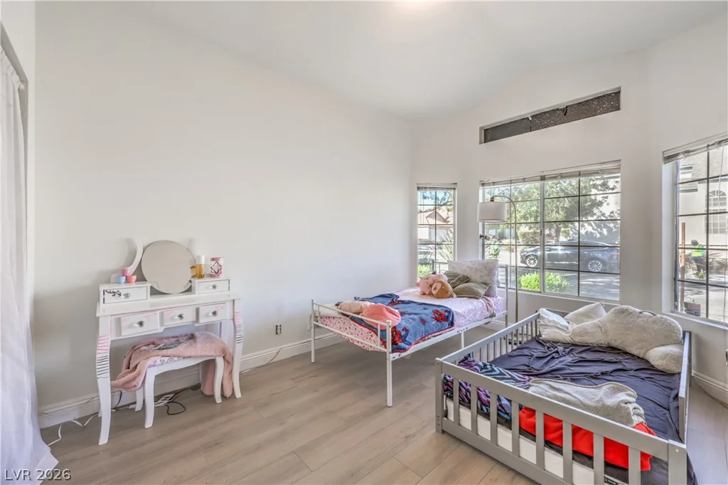1204 Meridian Bay, Las Vegas, NV 89128