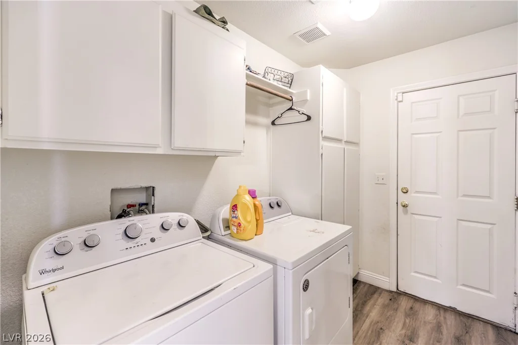 1204 Meridian Bay, Las Vegas, NV 89128
