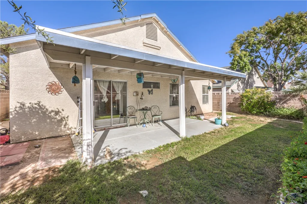 1204 Meridian Bay, Las Vegas, NV 89128