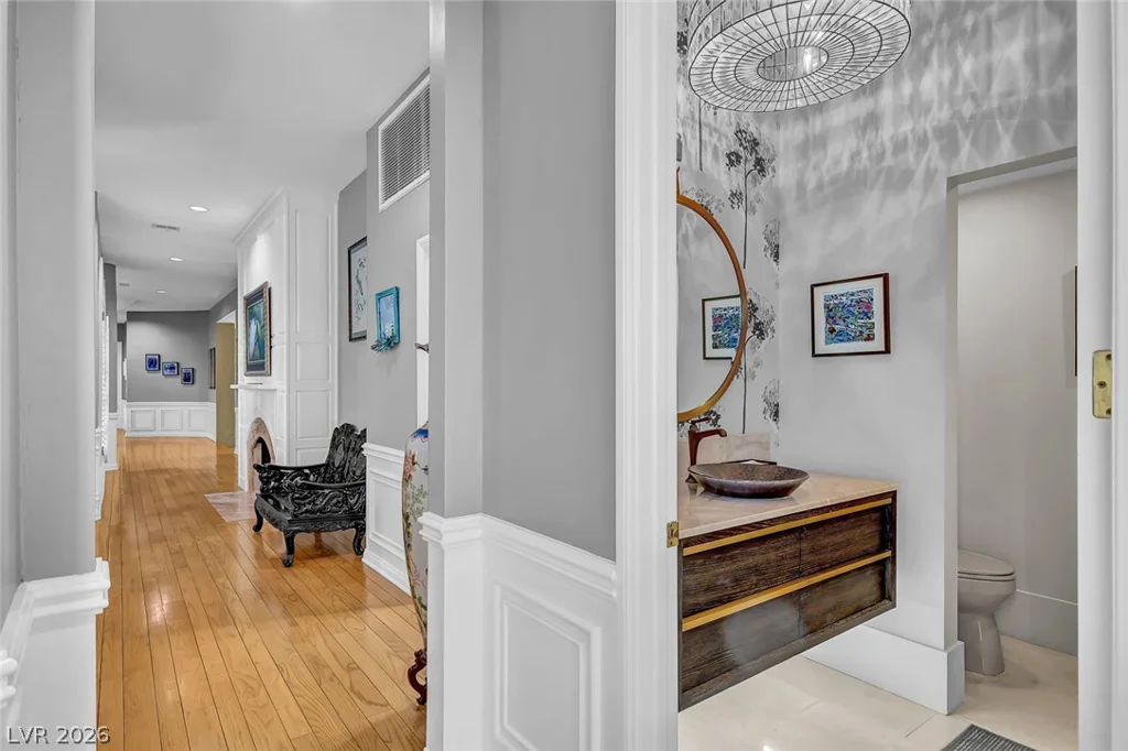 24 Quail Run, Henderson, NV 89014