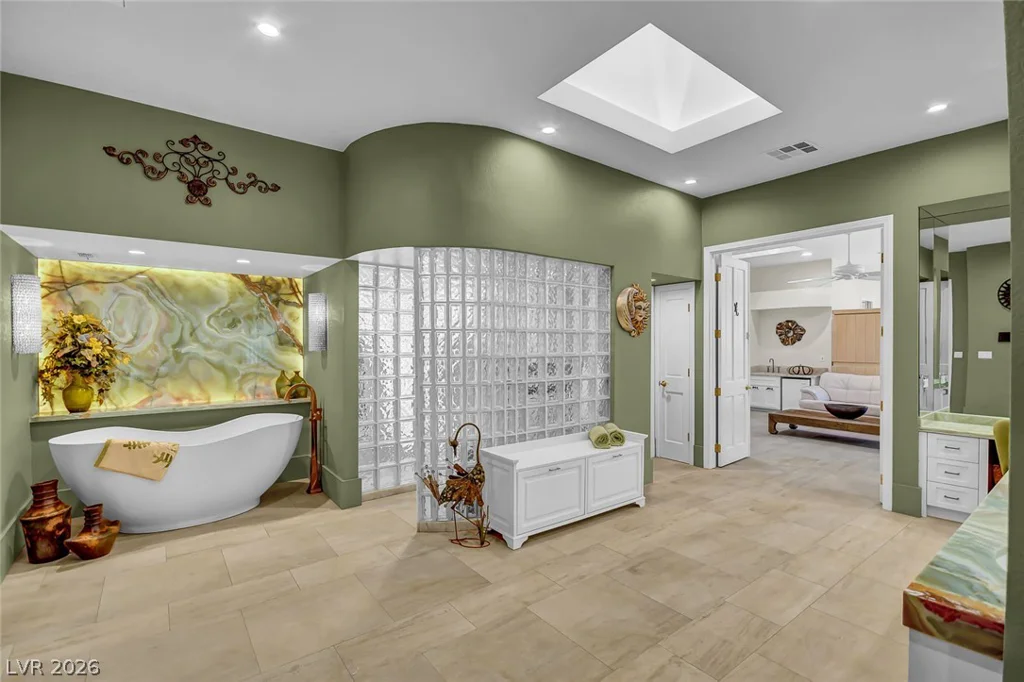 24 Quail Run, Henderson, NV 89014