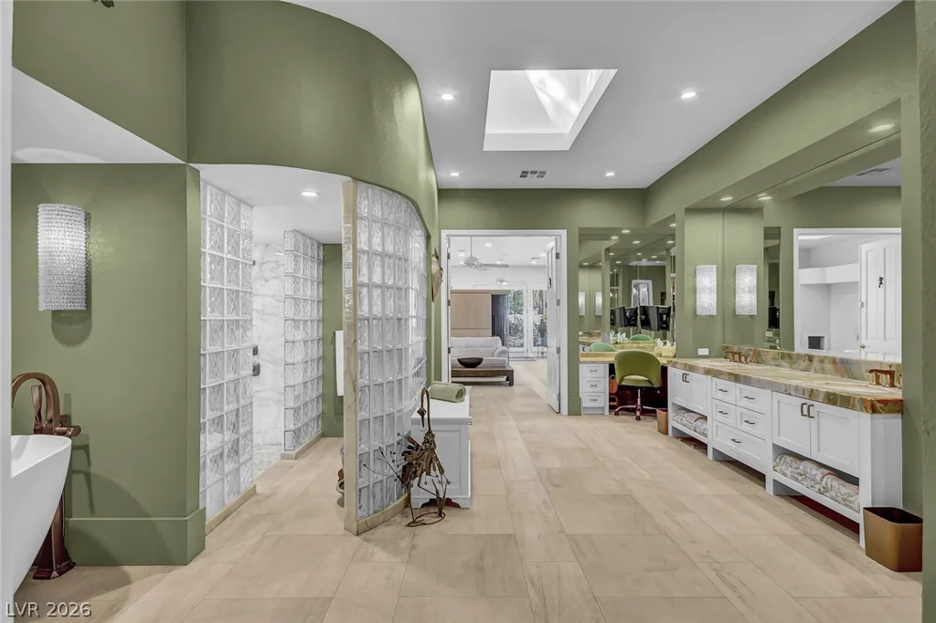24 Quail Run, Henderson, NV 89014