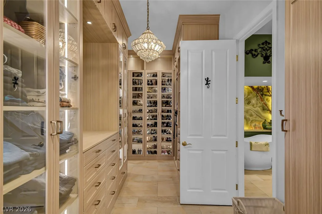 24 Quail Run, Henderson, NV 89014
