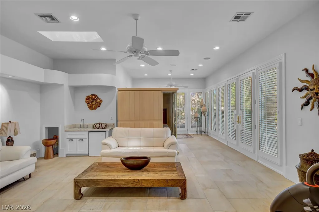 24 Quail Run, Henderson, NV 89014