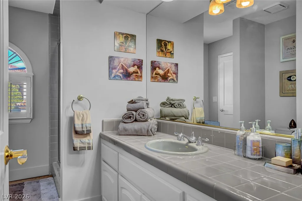 24 Quail Run, Henderson, NV 89014