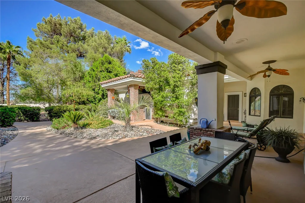 24 Quail Run, Henderson, NV 89014