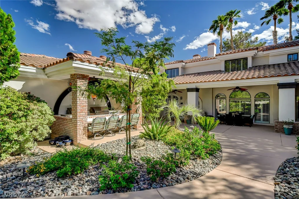 24 Quail Run, Henderson, NV 89014