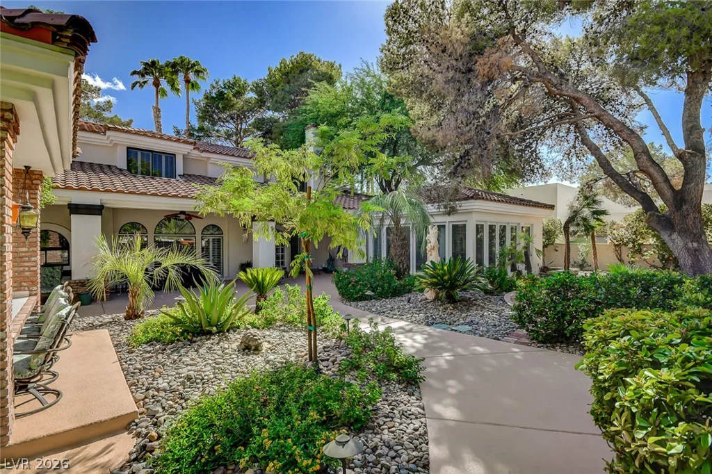 24 Quail Run, Henderson, NV 89014