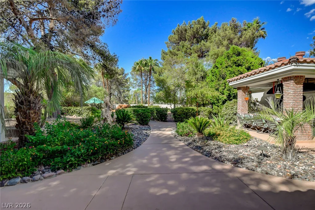 24 Quail Run, Henderson, NV 89014