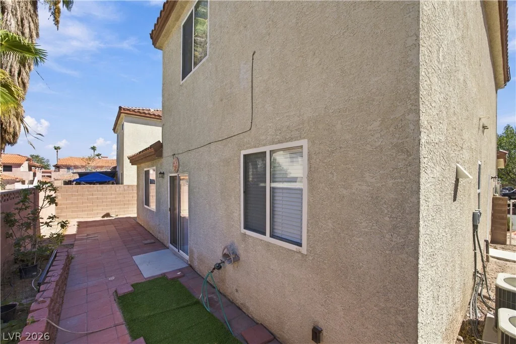 5218 Monterey Park, Las Vegas, NV 89146