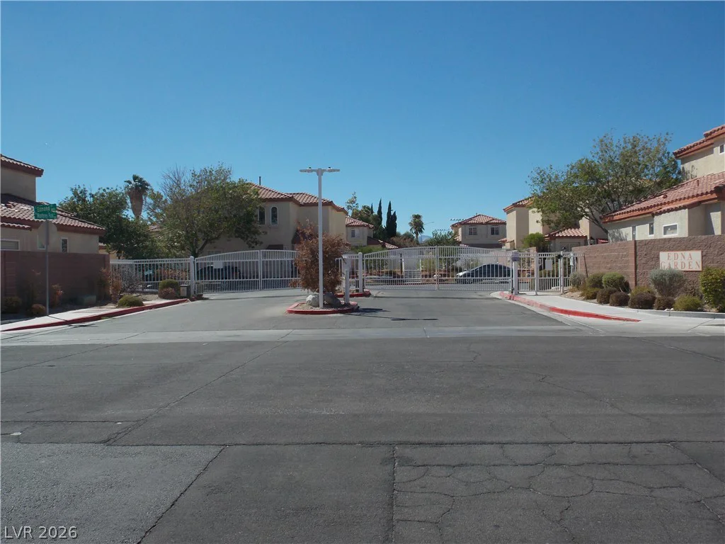 5218 Monterey Park, Las Vegas, NV 89146