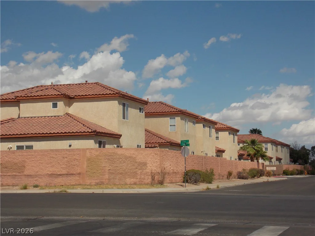 5218 Monterey Park, Las Vegas, NV 89146