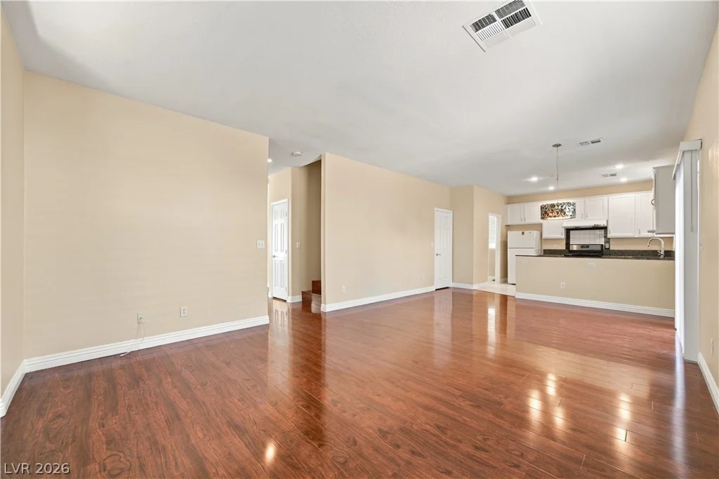 5218 Monterey Park, Las Vegas, NV 89146