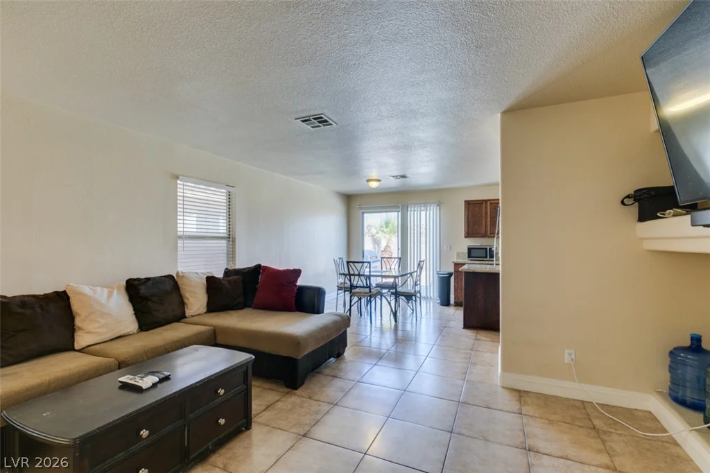 3772 Bossa Nova, Las Vegas, NV 89129