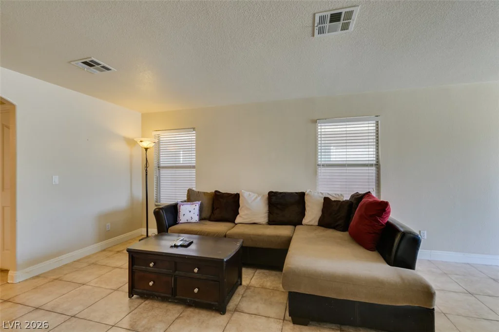 3772 Bossa Nova, Las Vegas, NV 89129