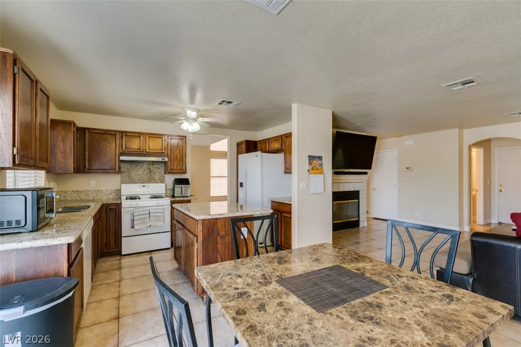 3772 Bossa Nova, Las Vegas, NV 89129