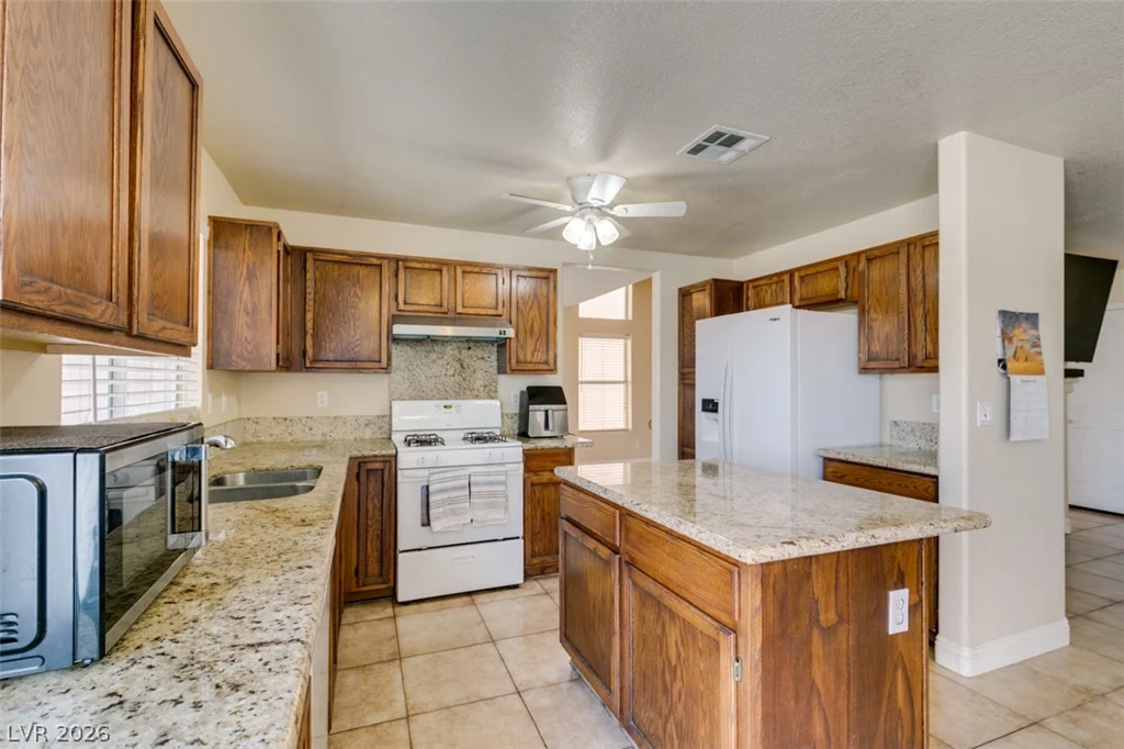 3772 Bossa Nova, Las Vegas, NV 89129