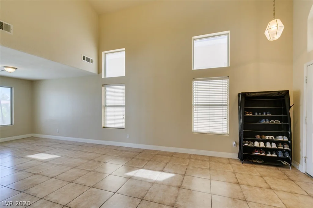 3772 Bossa Nova, Las Vegas, NV 89129