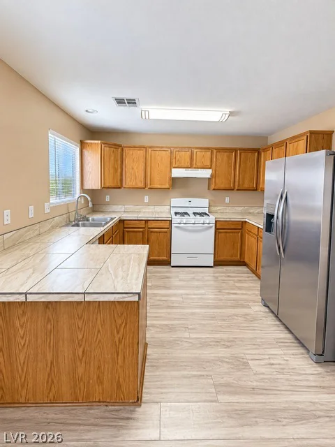 5926 Stone Hollow, Las Vegas, NV 89156