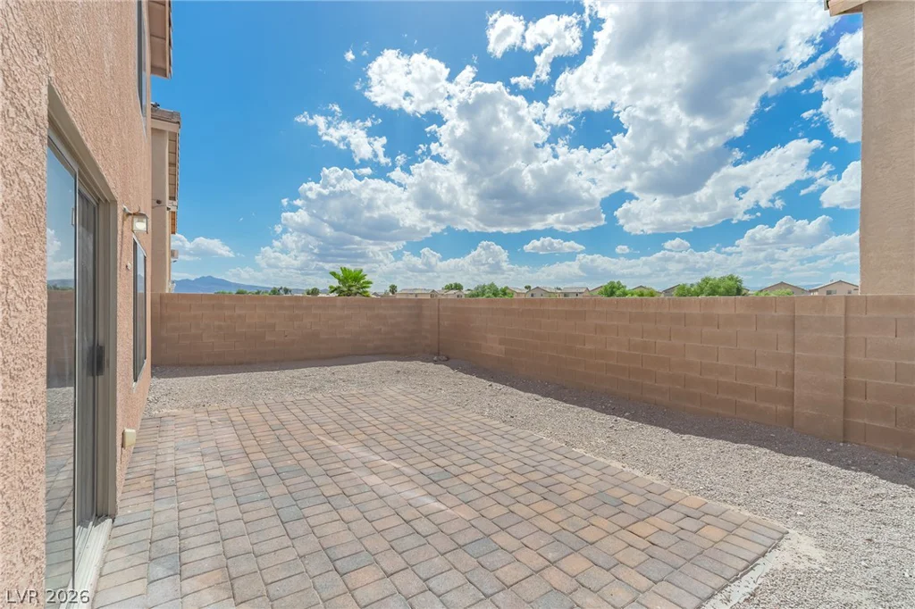 3671 Durant River, Las Vegas, NV 89122