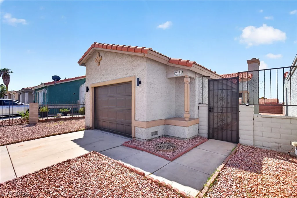2381 Sabroso, Las Vegas, NV 89156