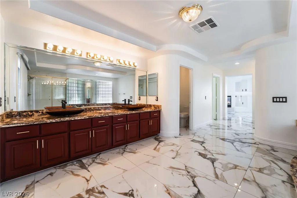 7526 Gossamer Wind, Las Vegas, NV 89139