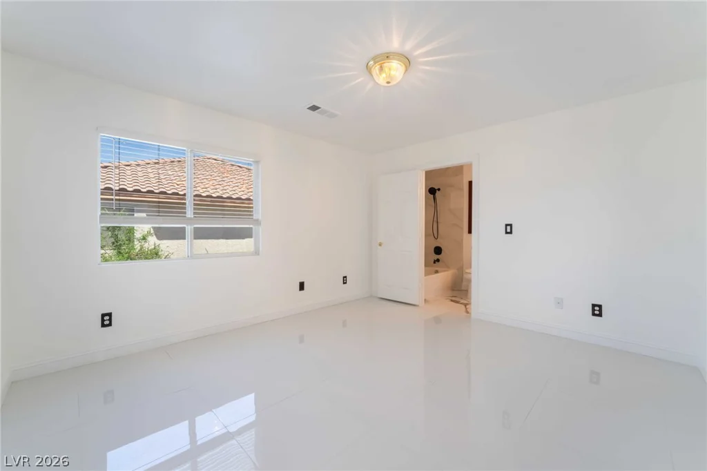 7526 Gossamer Wind, Las Vegas, NV 89139