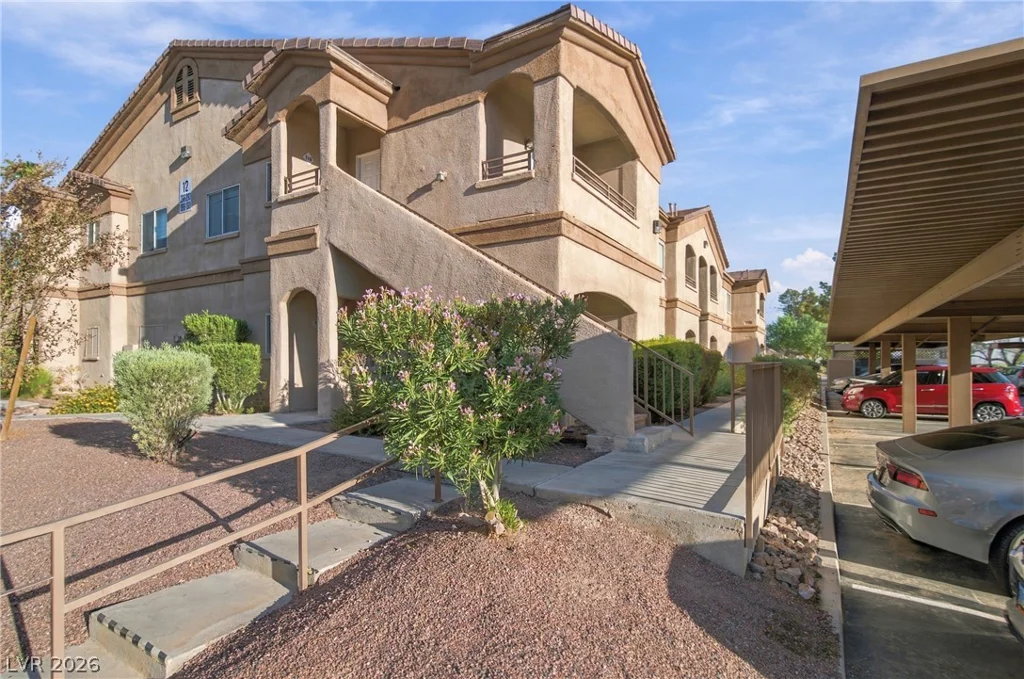 5751 Hacienda, Las Vegas, NV 89122