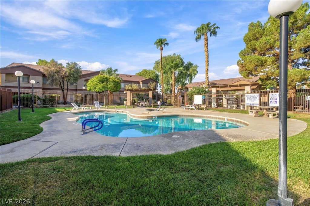 5751 Hacienda, Las Vegas, NV 89122