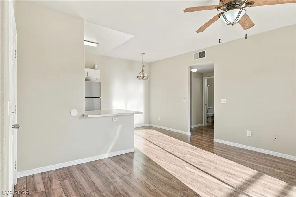 5751 Hacienda, Las Vegas, NV 89122