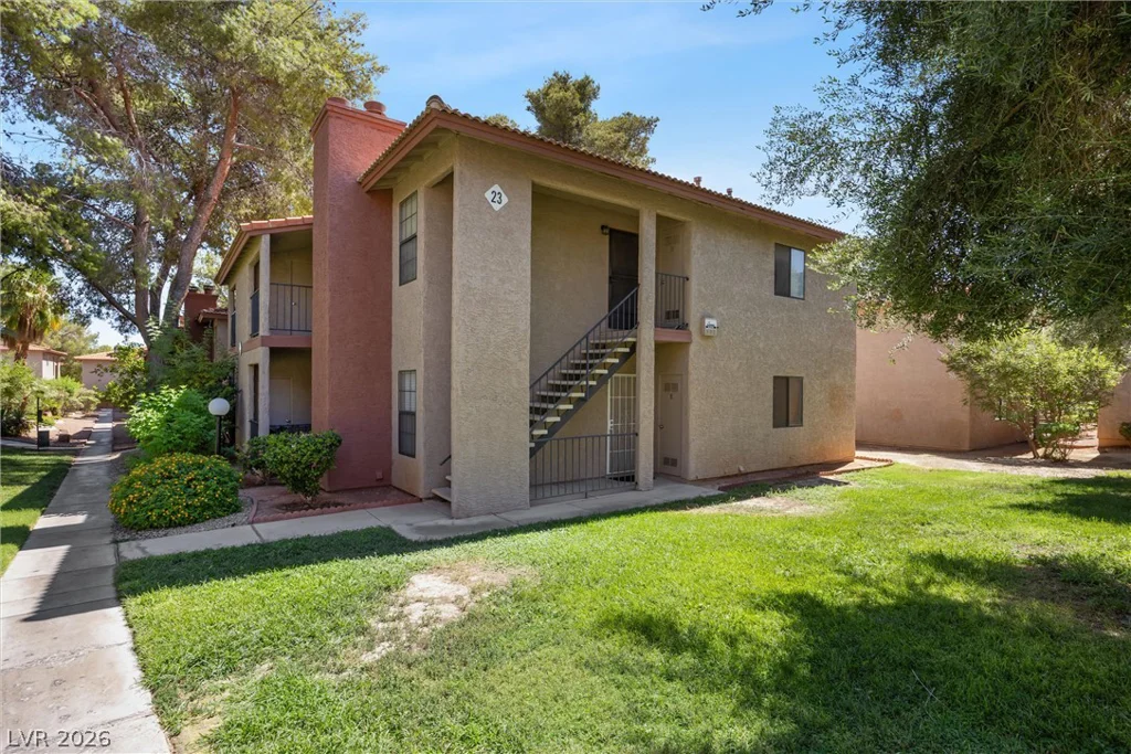 5576 Rochelle, Las Vegas, NV 89103