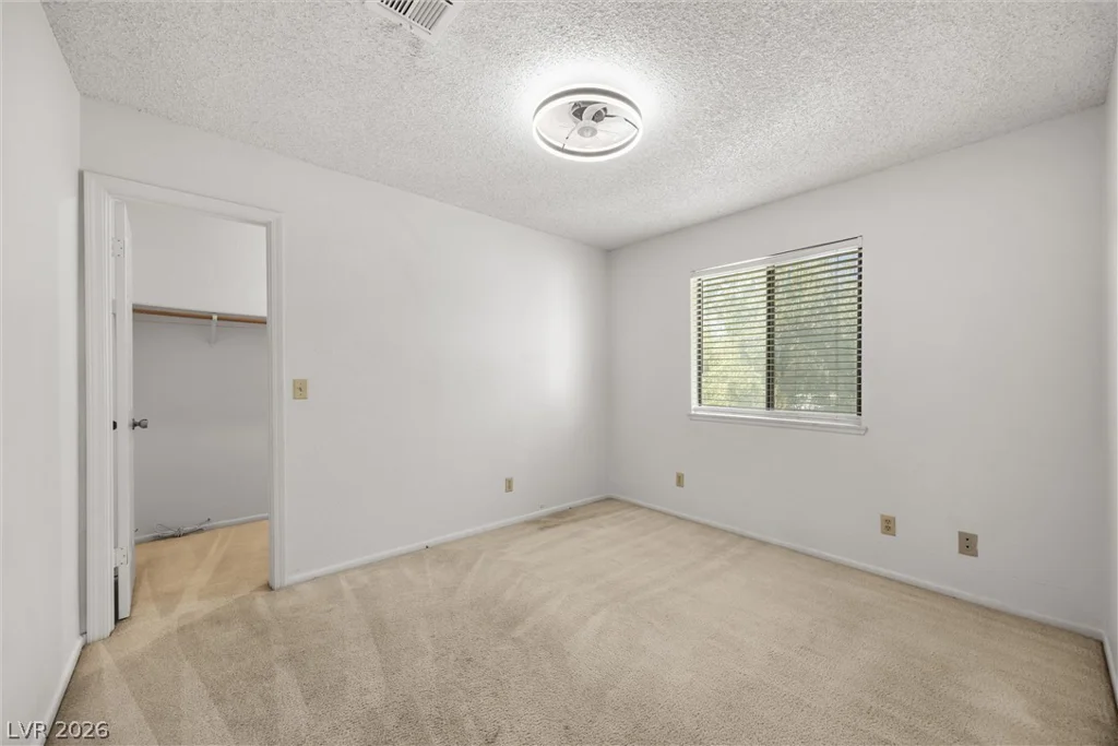5576 Rochelle, Las Vegas, NV 89103
