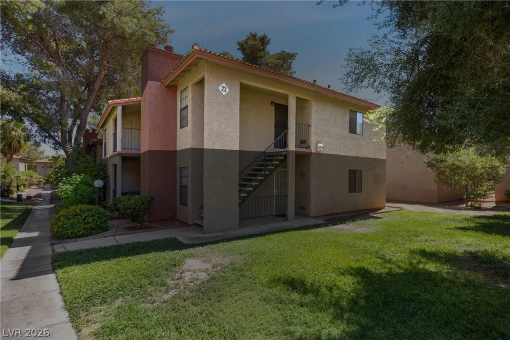 5576 Rochelle, Las Vegas, NV 89103