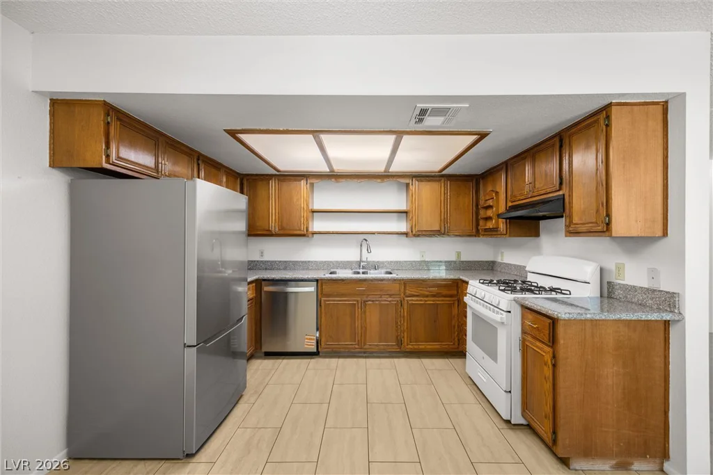 5576 Rochelle, Las Vegas, NV 89103