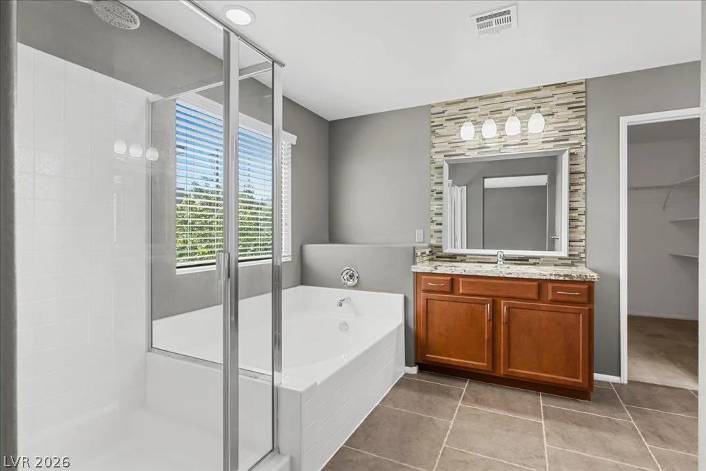 10833 Whipple Crest, Las Vegas, NV 89166