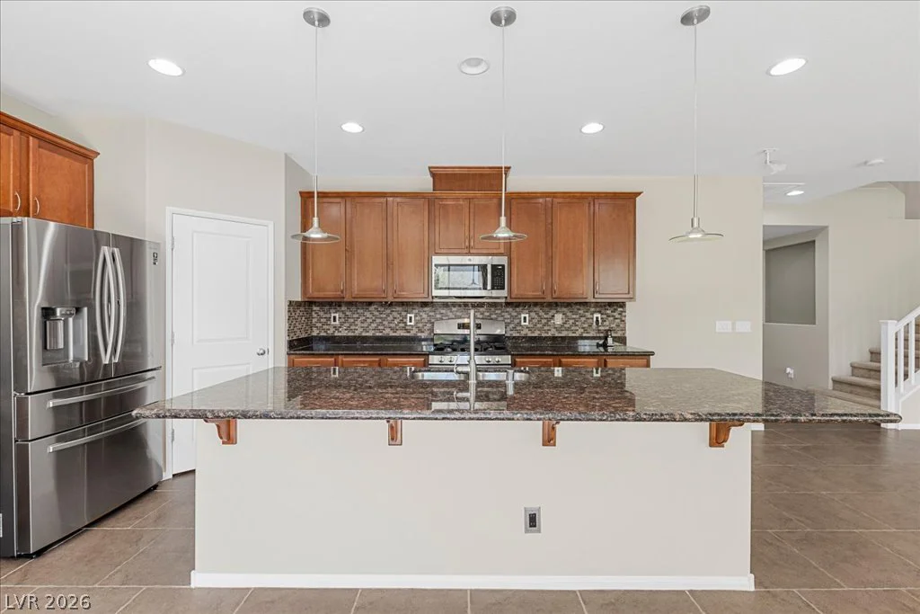 10833 Whipple Crest, Las Vegas, NV 89166