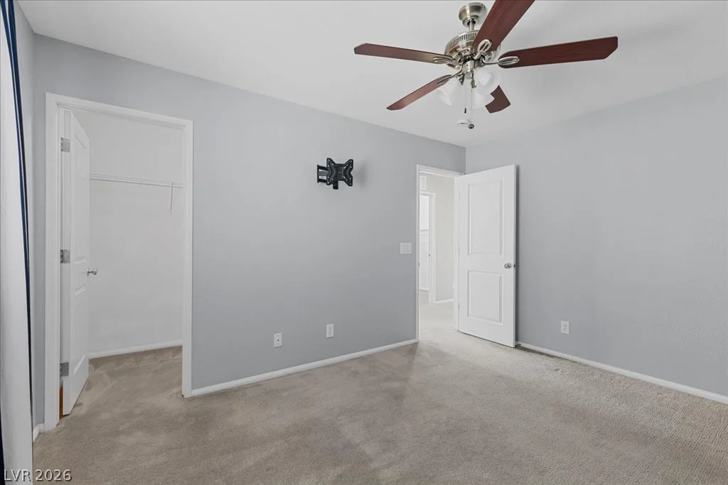 10833 Whipple Crest, Las Vegas, NV 89166