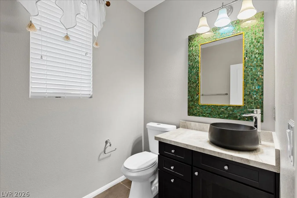 10833 Whipple Crest, Las Vegas, NV 89166