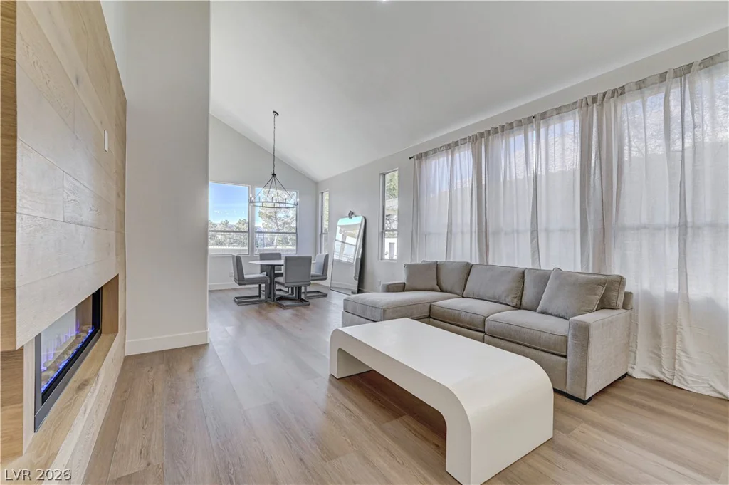1317 Fox Acres, Las Vegas, NV 89134
