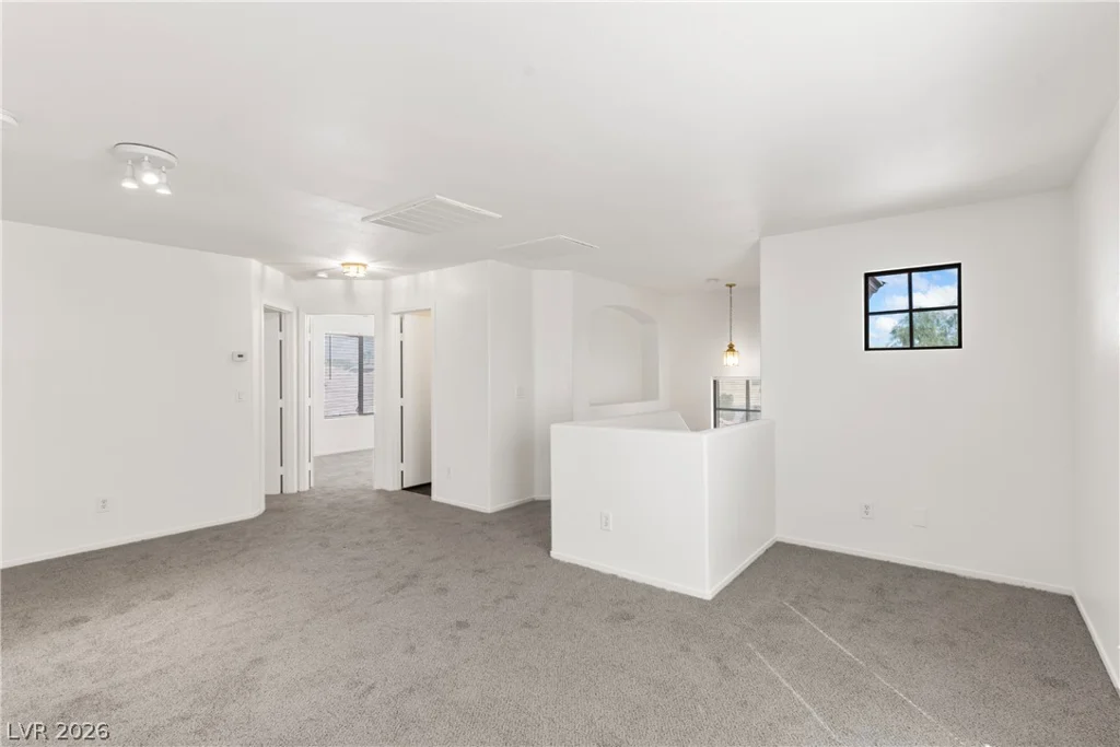 4655 Gracemont, Las Vegas, NV 89139