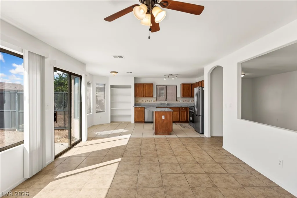 4655 Gracemont, Las Vegas, NV 89139