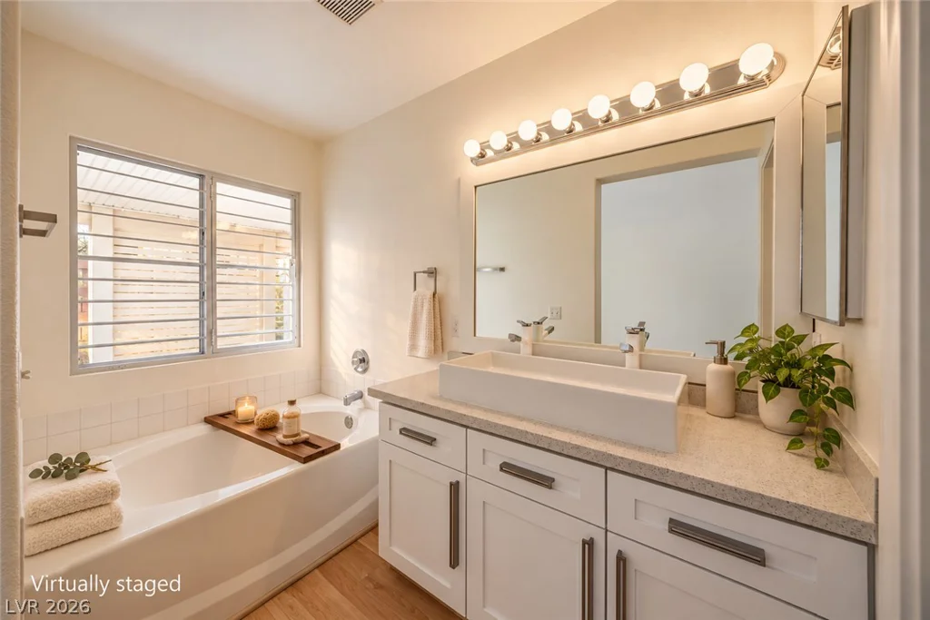 601 Bear Grass, Las Vegas, NV 89144