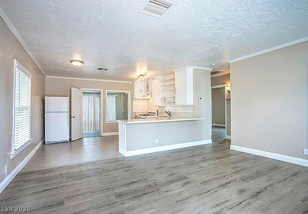 911 1st, Las Vegas, NV 89101