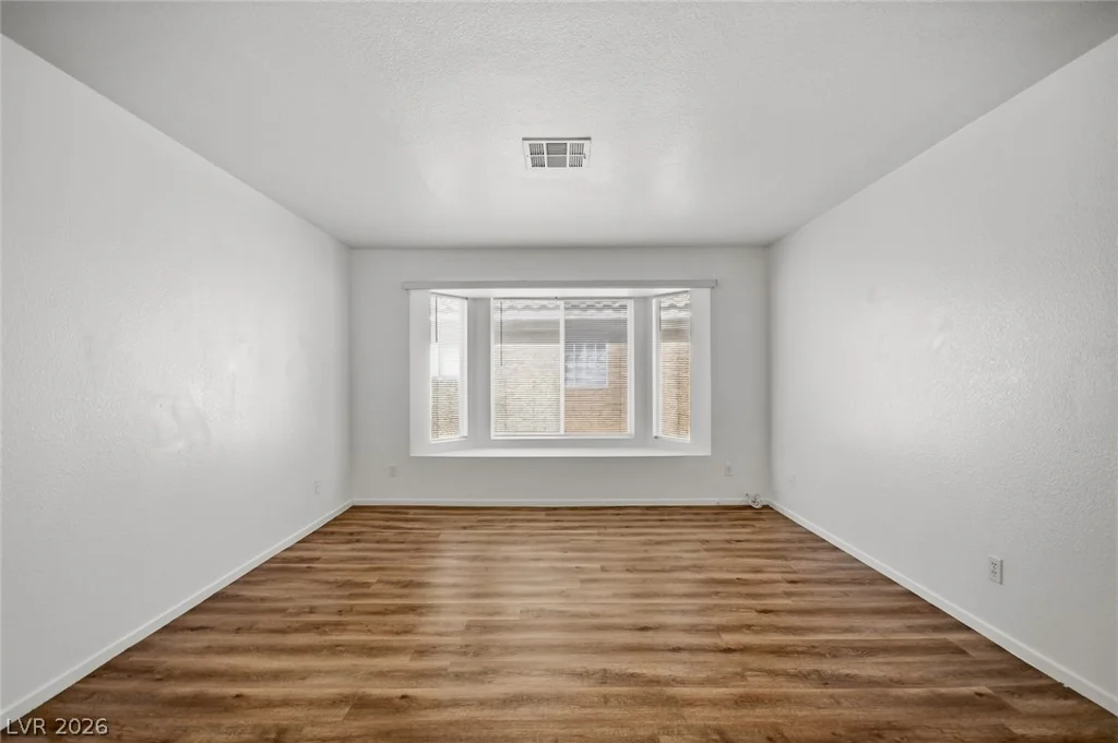 1428 Desert Hills, Las Vegas, NV 89117