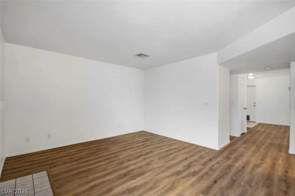 1428 Desert Hills, Las Vegas, NV 89117